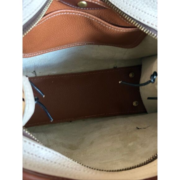 DOONEY & BOURKE - Vintage All Weather Leather (AWL) Shoulder Bag/Cream & Brown - Picture 10 of 16